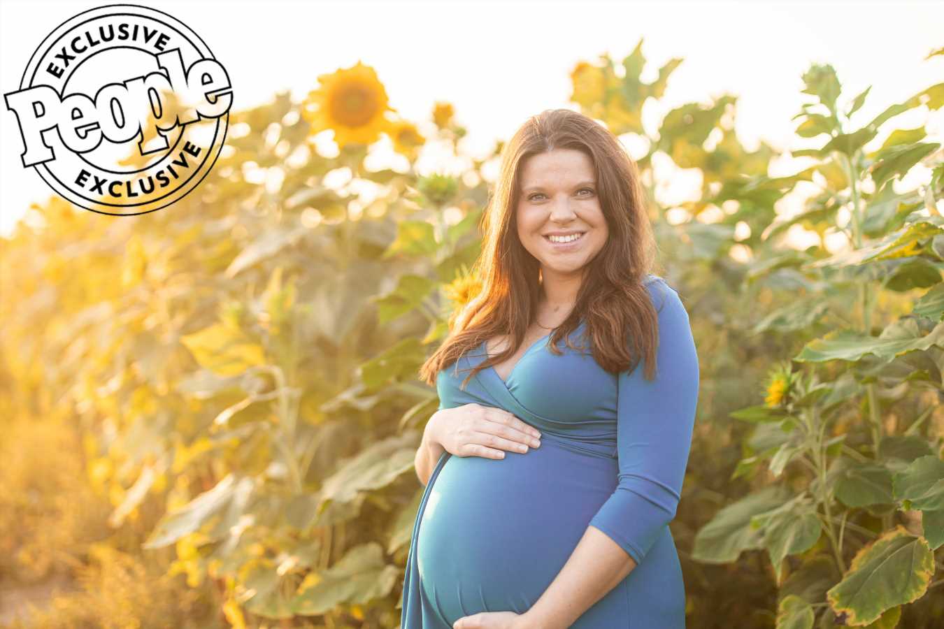 Pregnant Amy Duggar Shares Photo From Her Gorgeous Maternity Shoot
