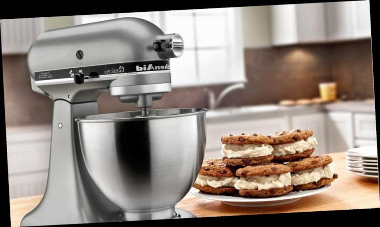 kitchenaid-mixers-are-on-sale-at-costco-right-now-wstale