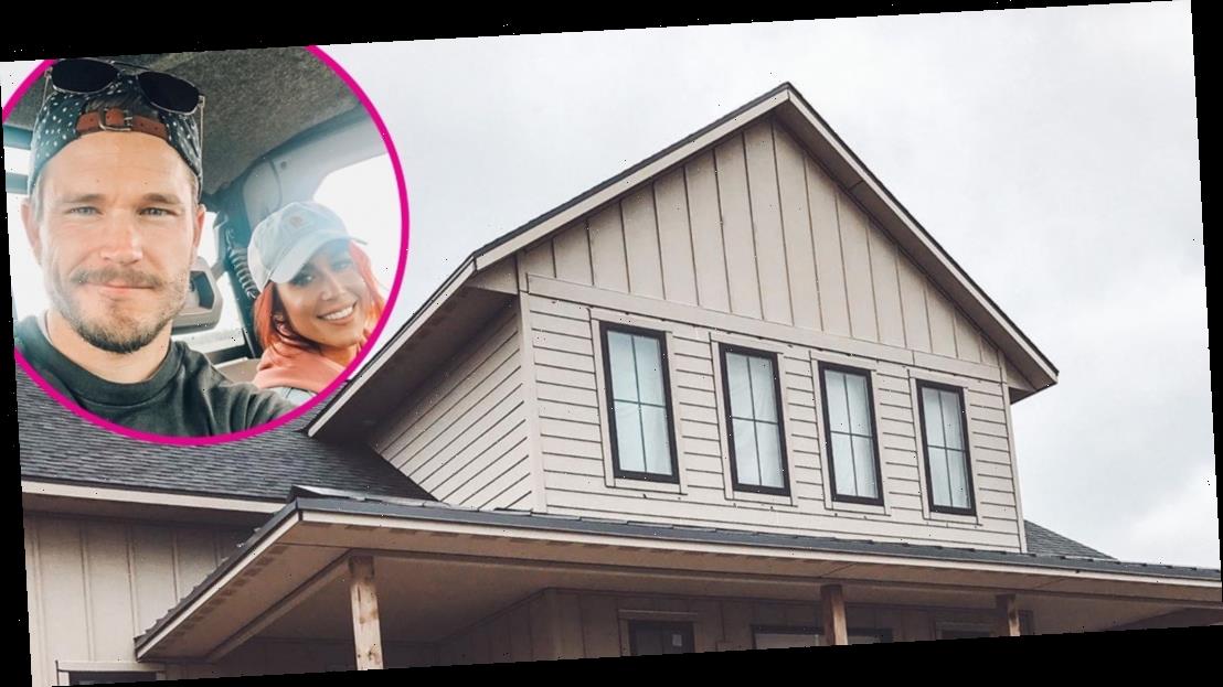 Pregnant Chelsea Houska Cole Deboer Building Farmhouse Ahead Of 4th Child Wstale Com
