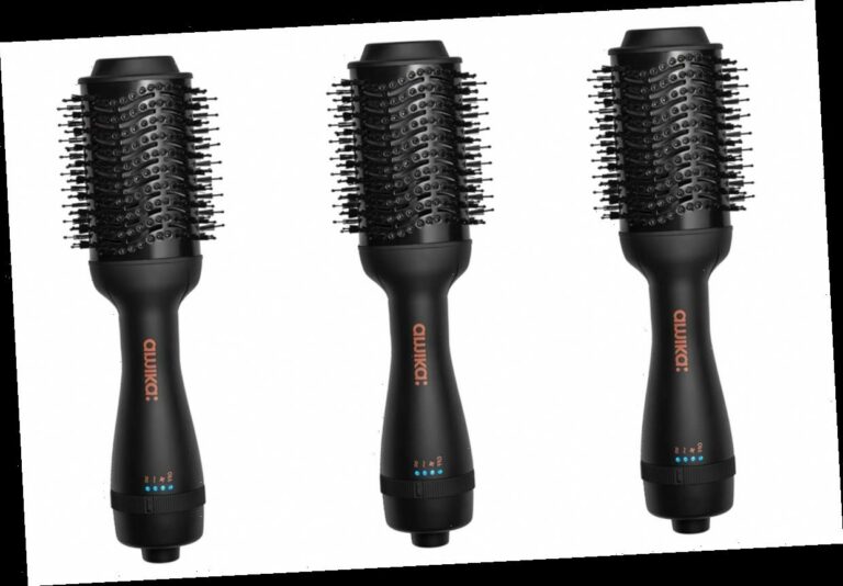 This Is the ‘Ultimate Blow Dryer Brush,’ According to a Top Celebrity
