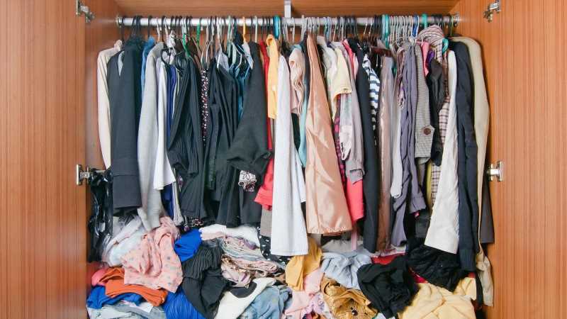 How To Get Rid Of Clothes If You Struggle With Letting Them Go - WSTale.com